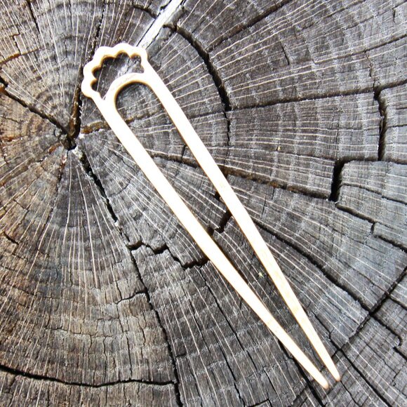 The Good Collective Bronze Hairpin. - Picture 6 of 6